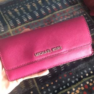Michael Kors Jet Set Wallet